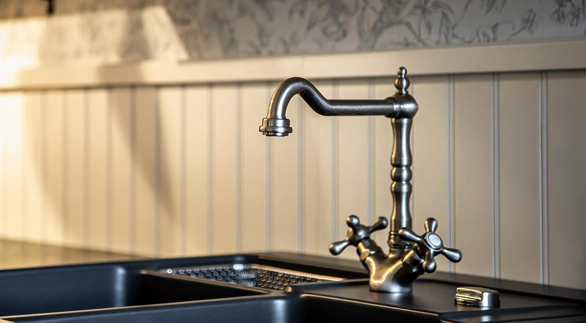 The Complete Guide to Kitchen Plumbing: From Faucets to Garbage Disposals