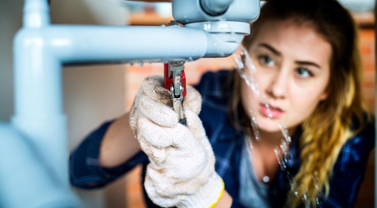 What To Do In A Plumbing Emergency: Your Complete Guide